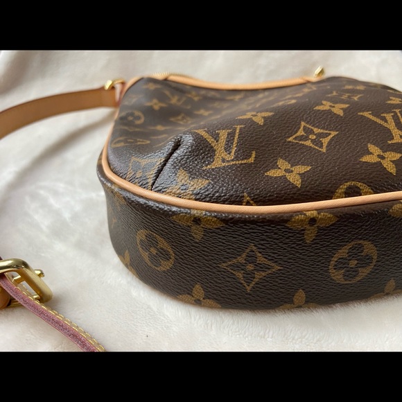 💯 Authentic LV Odeon pm Crossbody bag in pristine condition - Picture 16 of 16